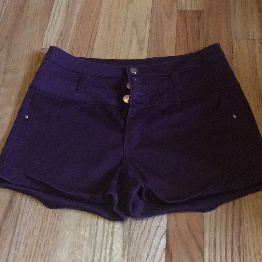 Burgundy shorts size 6